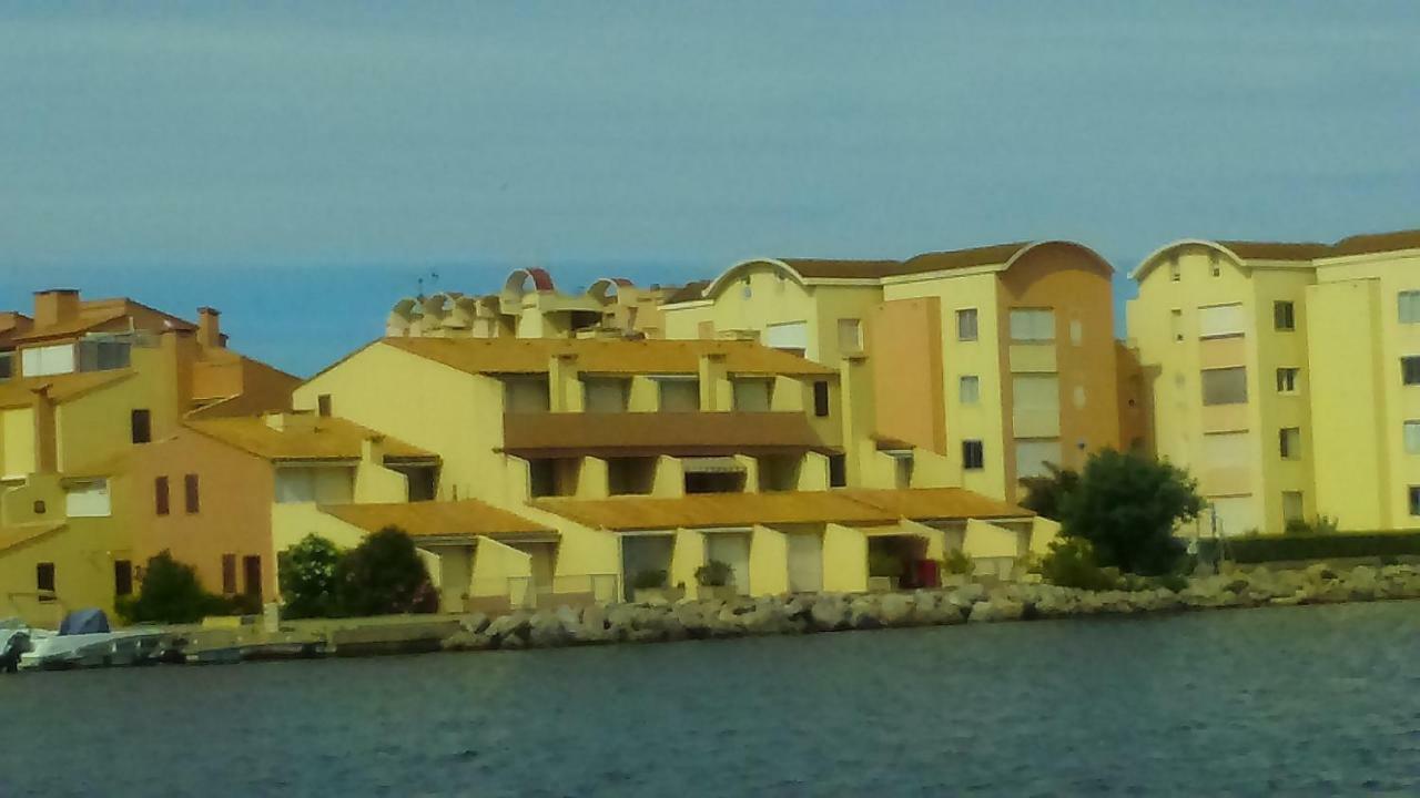 En Bord De Mer Gruissan Exterior foto